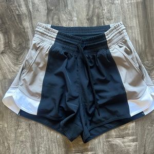 Abercrombie YPB lined workout short